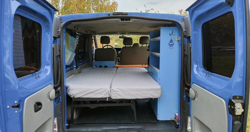 Renault Trafic cena 27777 przebieg: 283800, rok produkcji 2004 z Ropczyce małe 352